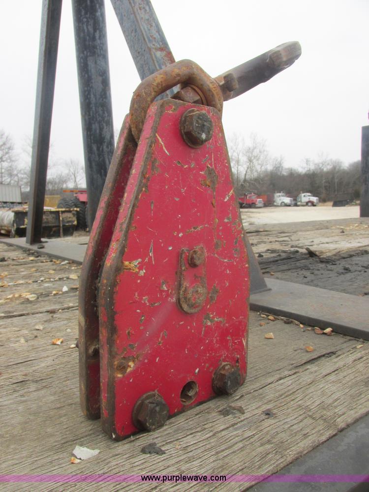 image for item AB9286 2000 International 4700 crane truck