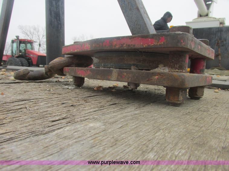 image for item AB9286 2000 International 4700 crane truck