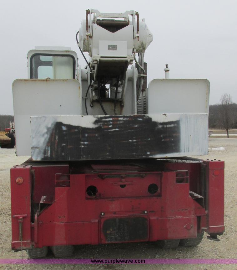 image for item AB9288 1972 Grove FWD crane truck