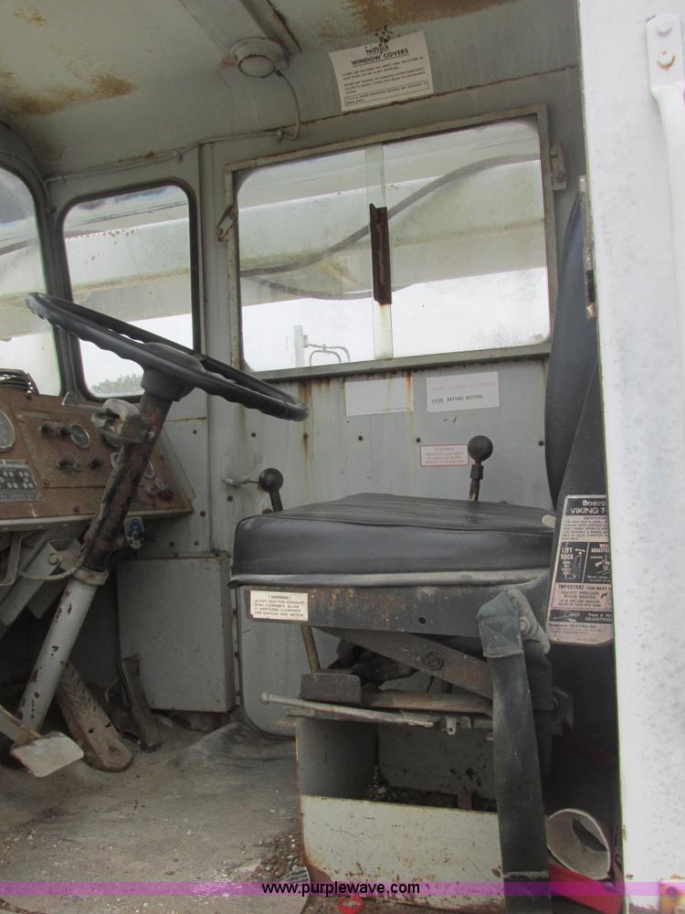 image for item AB9288 1972 Grove FWD crane truck