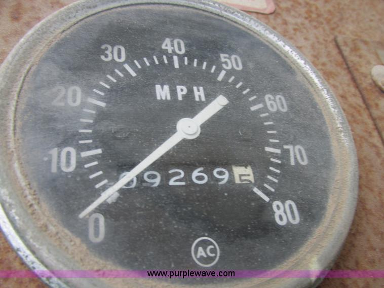 image for item AB9288 1972 Grove FWD crane truck