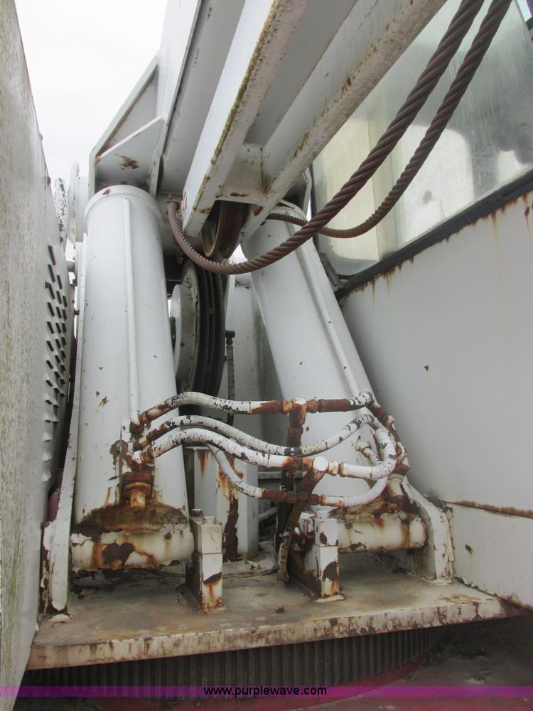 image for item AB9288 1972 Grove FWD crane truck