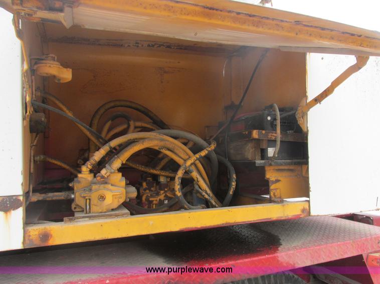 image for item AB9288 1972 Grove FWD crane truck
