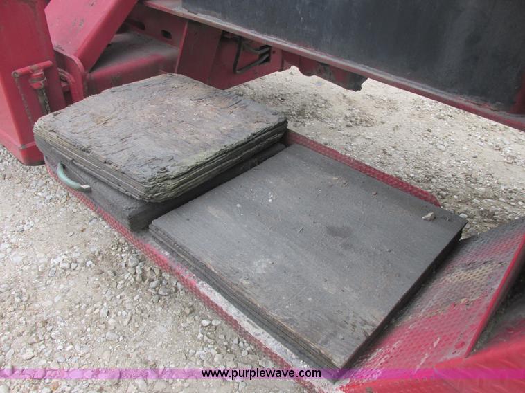 image for item AB9288 1972 Grove FWD crane truck