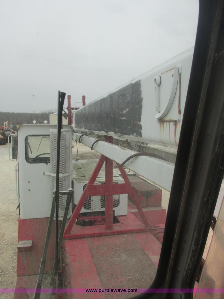 image for item AB9288 1972 Grove FWD crane truck