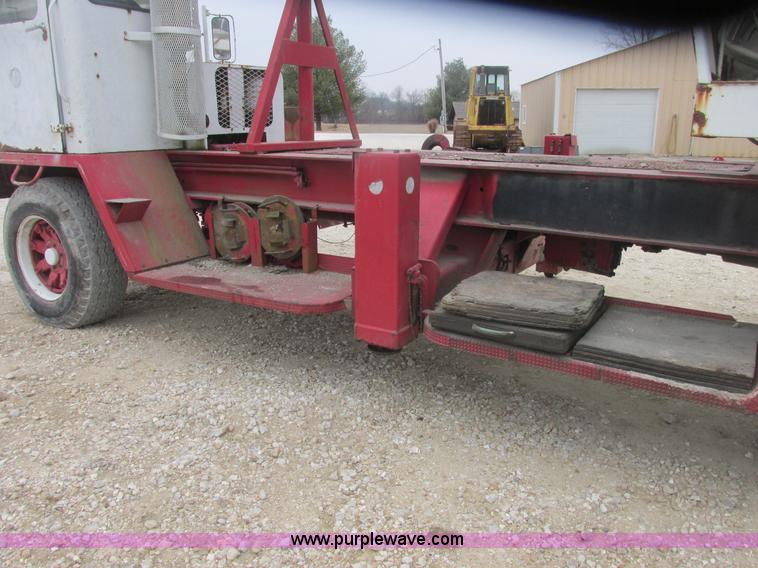 image for item AB9288 1972 Grove FWD crane truck