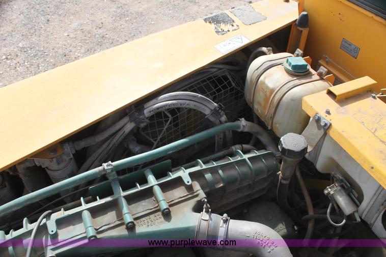 image for item AE9043 1999 Volvo A30C articulated haul truck