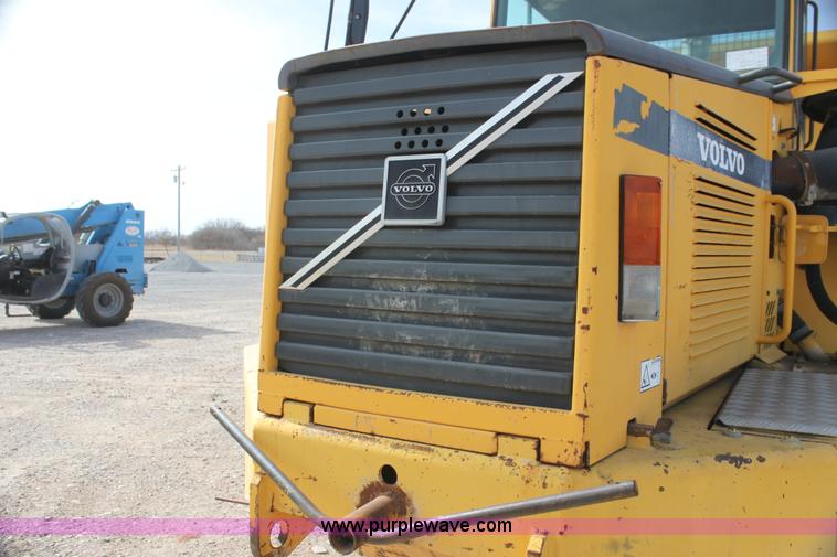 image for item AE9043 1999 Volvo A30C articulated haul truck