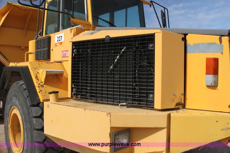 image for item AE9043 1999 Volvo A30C articulated haul truck
