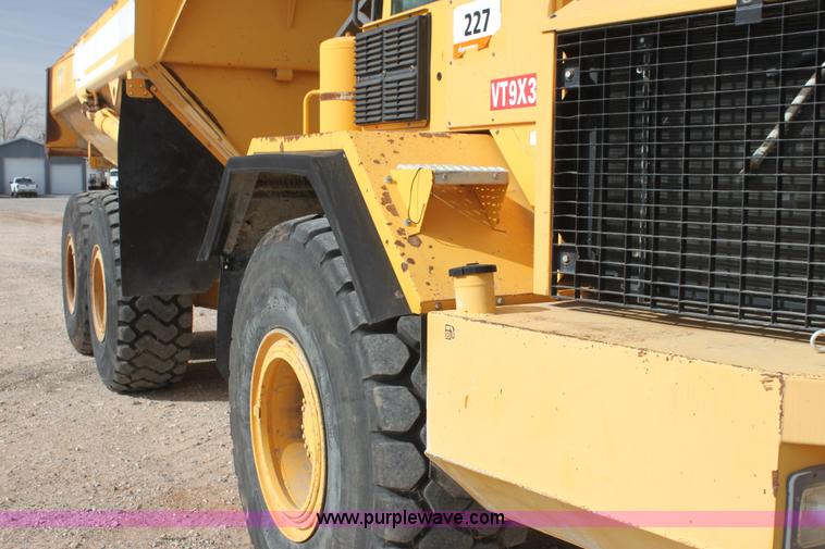 image for item AE9043 1999 Volvo A30C articulated haul truck