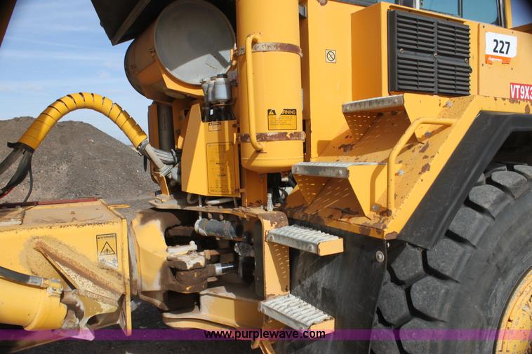 image for item AE9043 1999 Volvo A30C articulated haul truck