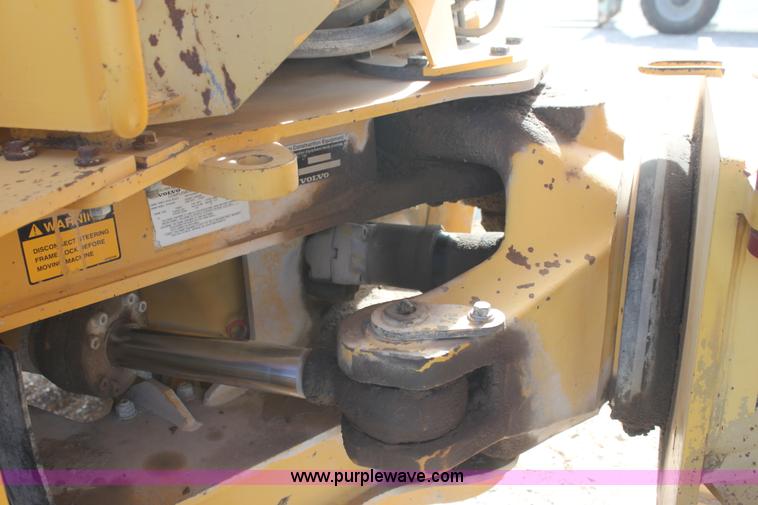 image for item AE9043 1999 Volvo A30C articulated haul truck