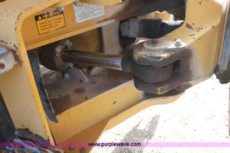 image for item AE9043 1999 Volvo A30C articulated haul truck