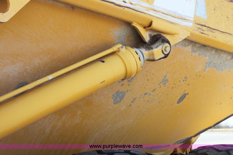 image for item AE9043 1999 Volvo A30C articulated haul truck