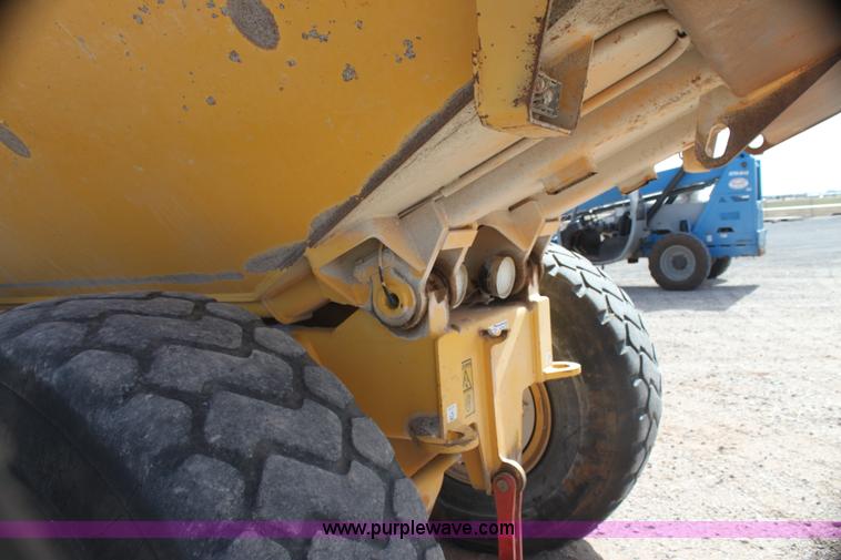 image for item AE9043 1999 Volvo A30C articulated haul truck