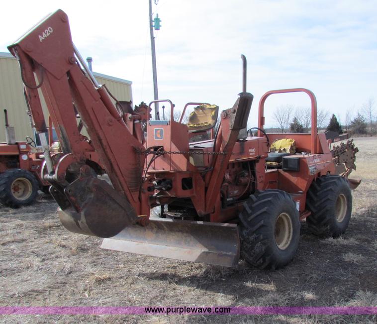 image for item AE9048 Ditch Witch 6510 trencher