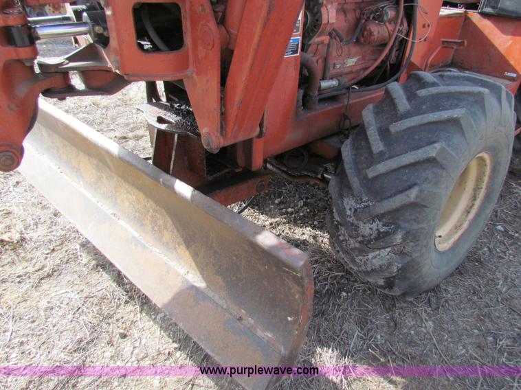 image for item AE9048 Ditch Witch 6510 trencher