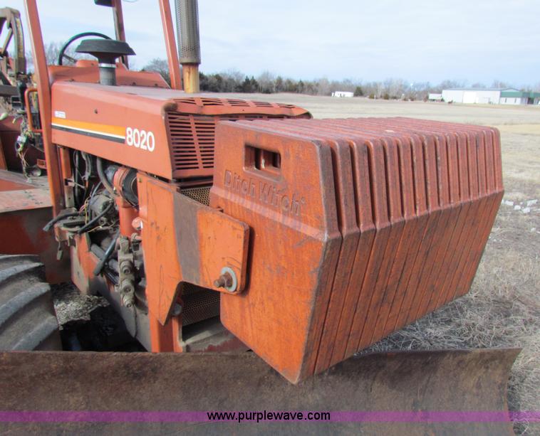 image for item AE9049 Ditch Witch 8020 trencher