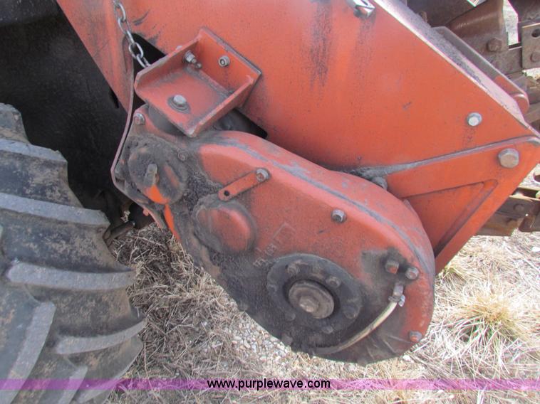 image for item AE9049 Ditch Witch 8020 trencher