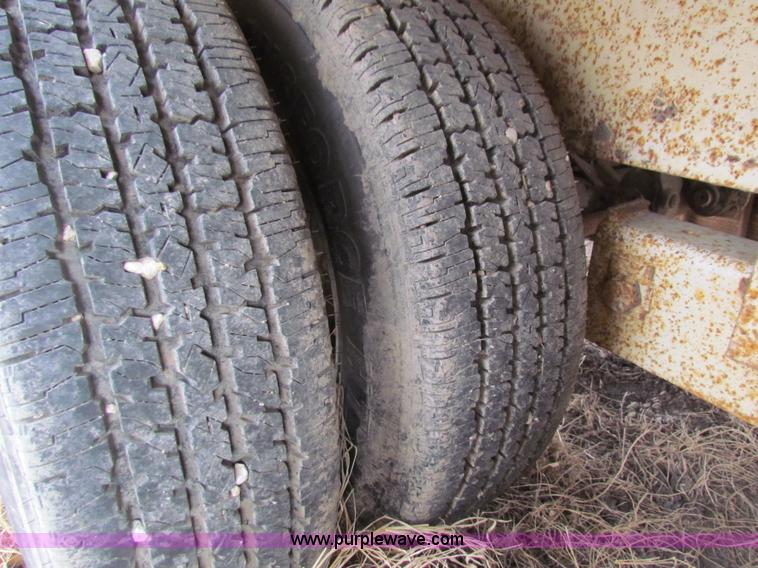 image for item AE9054 1995 Kieffer pole trailer