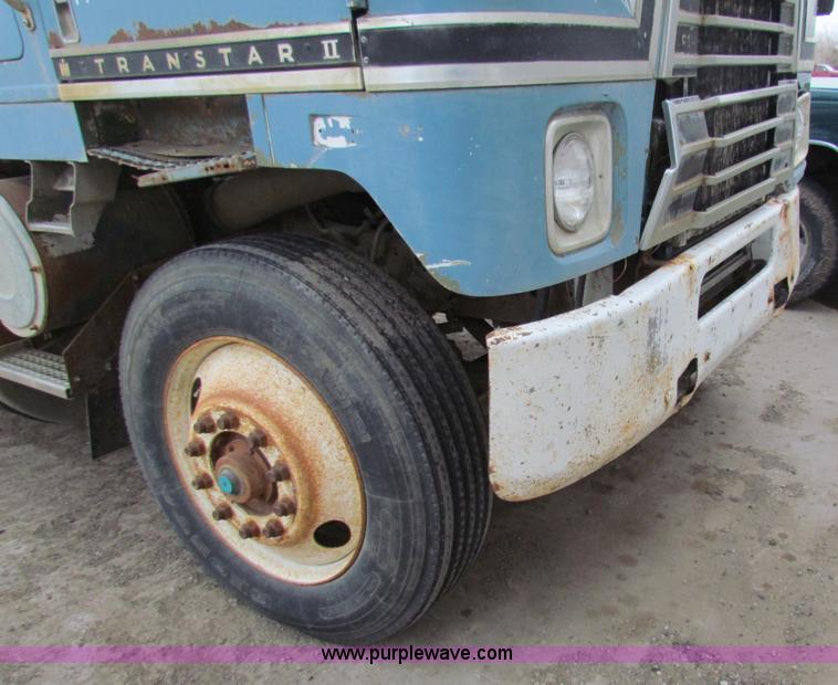 image for item AE9058 1976 International Transtar II semi truck