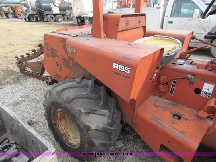 image for item AE9059 Ditch Witch R65 trencher