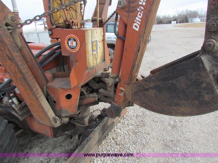 image for item AE9059 Ditch Witch R65 trencher