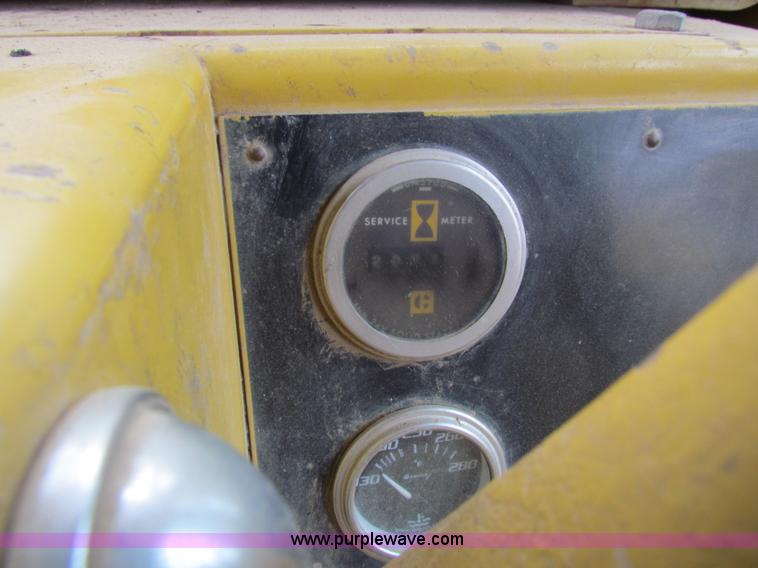 image for item AE9061 1981 Caterpillar D6D dozer