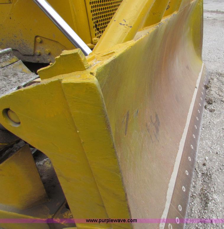 image for item AE9061 1981 Caterpillar D6D dozer