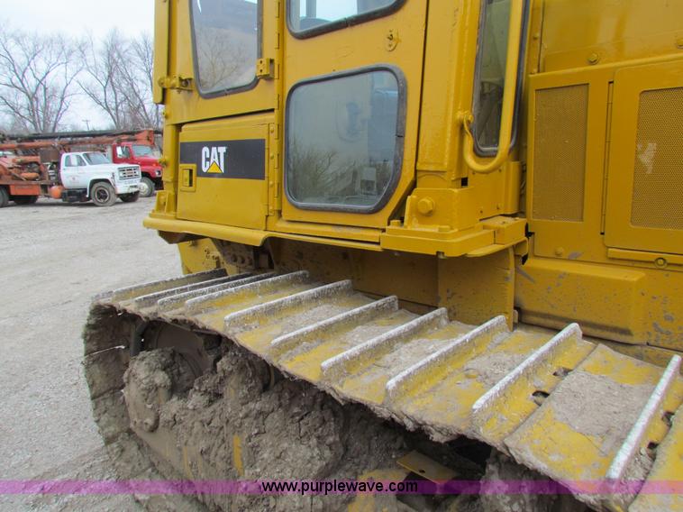 image for item AE9061 1981 Caterpillar D6D dozer