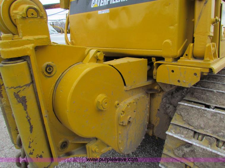 image for item AE9061 1981 Caterpillar D6D dozer