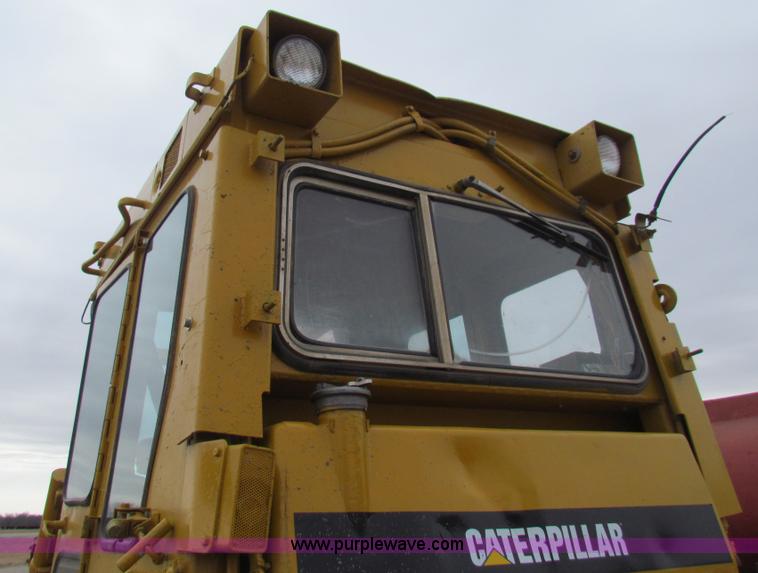 image for item AE9061 1981 Caterpillar D6D dozer