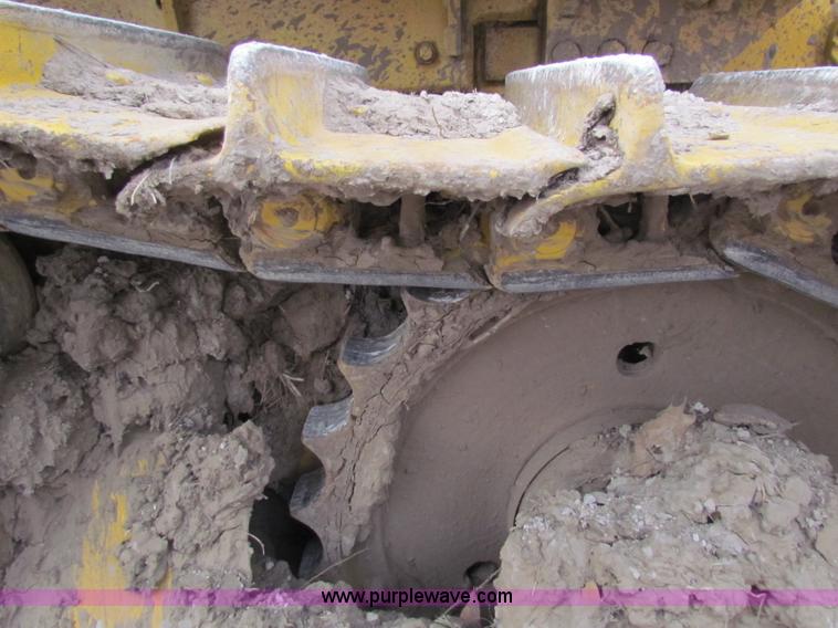 image for item AE9061 1981 Caterpillar D6D dozer