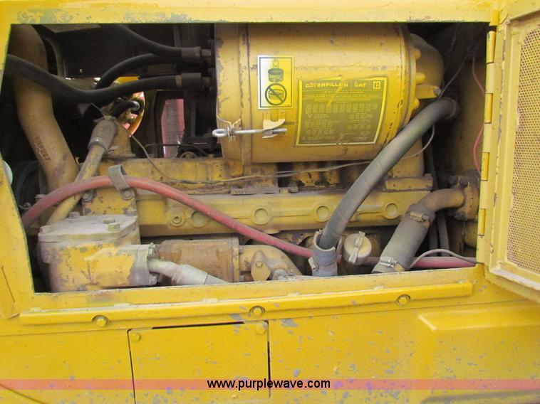 image for item AE9061 1981 Caterpillar D6D dozer