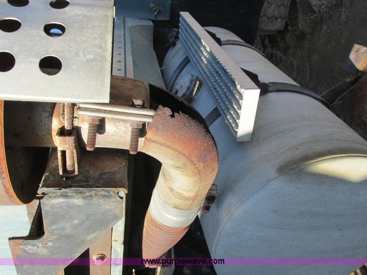 image for item AN9131 1989 International Paystar 5000 mixer truck