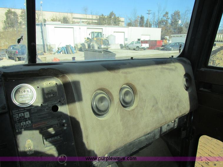 image for item AN9131 1989 International Paystar 5000 mixer truck