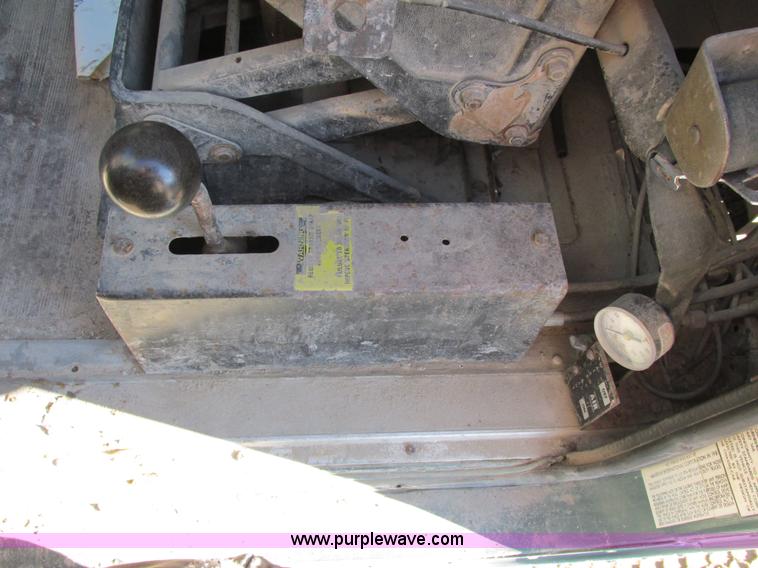 image for item AN9131 1989 International Paystar 5000 mixer truck