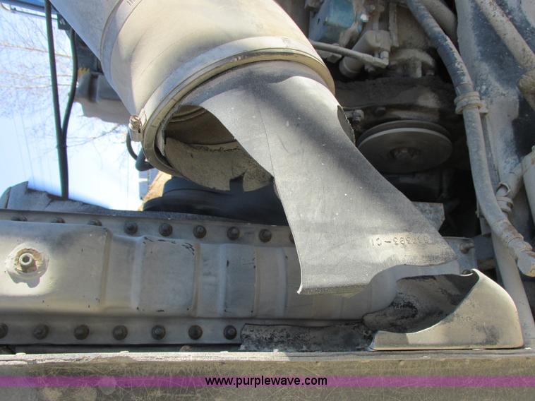 image for item AN9131 1989 International Paystar 5000 mixer truck