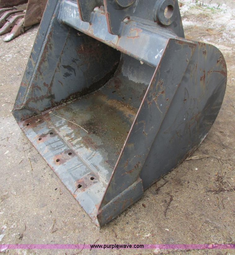 image for item AY9730 (3) Bobcat 331 buckets