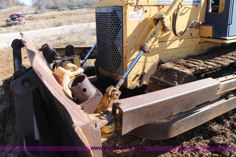 image for item C3717 1996 Komatsu D41E-3 dozer