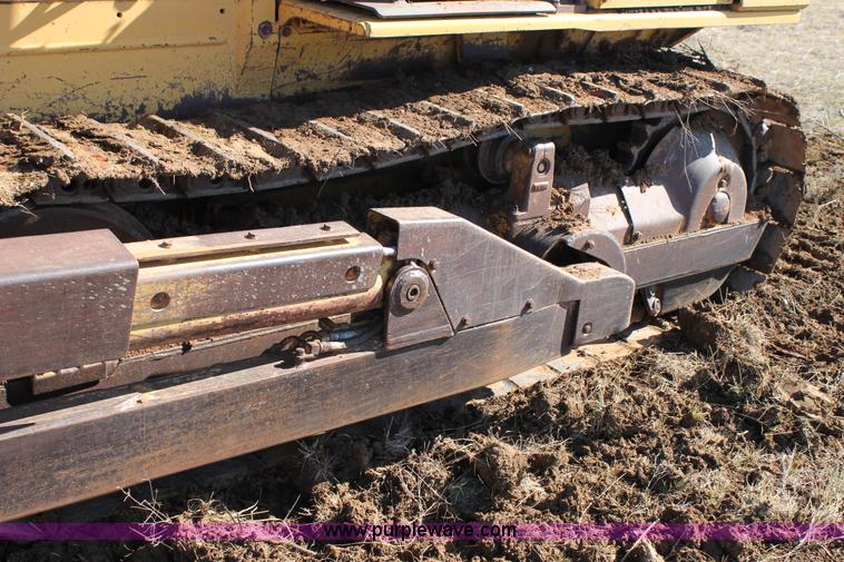 image for item C3717 1996 Komatsu D41E-3 dozer