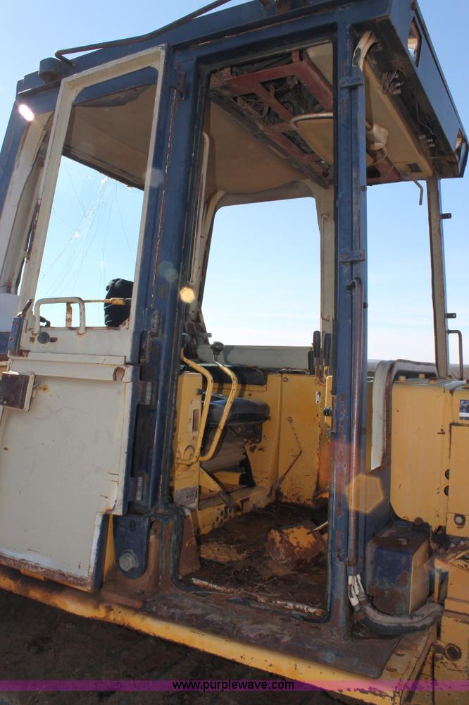 image for item C3717 1996 Komatsu D41E-3 dozer