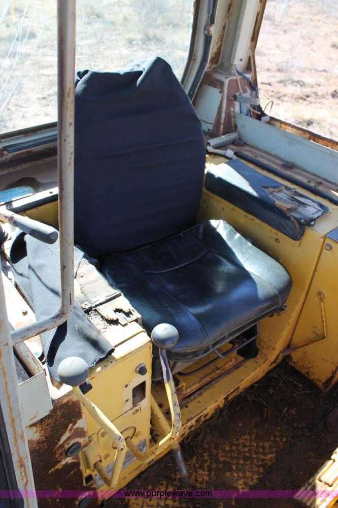 image for item C3717 1996 Komatsu D41E-3 dozer