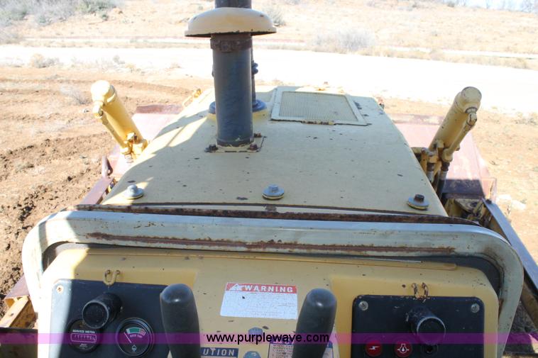 image for item C3717 1996 Komatsu D41E-3 dozer