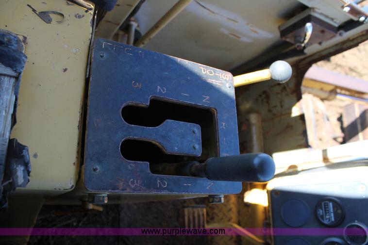 image for item C3717 1996 Komatsu D41E-3 dozer