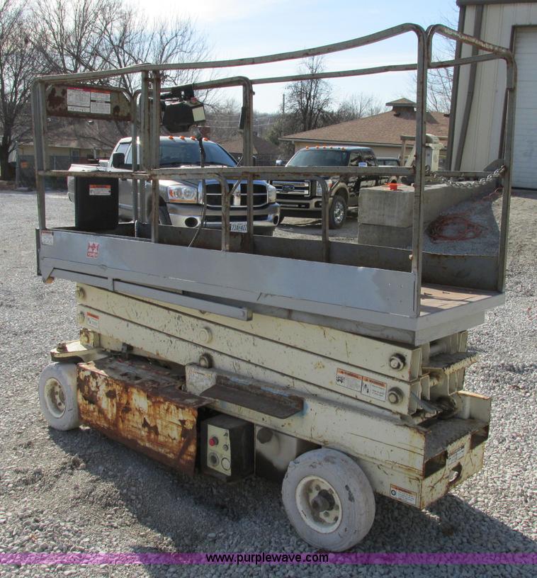 image for item F4849 Terex TS20 scissor lift