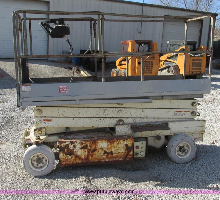 image for item F4849 Terex TS20 scissor lift