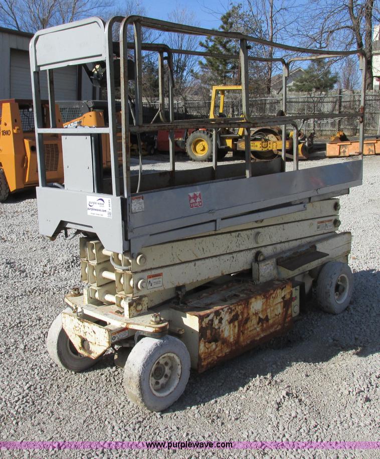 image for item F4849 Terex TS20 scissor lift