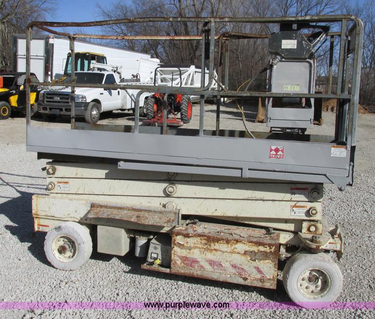 image for item F4850 Terex TS20 scissor lift