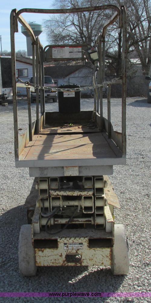 image for item F4850 Terex TS20 scissor lift